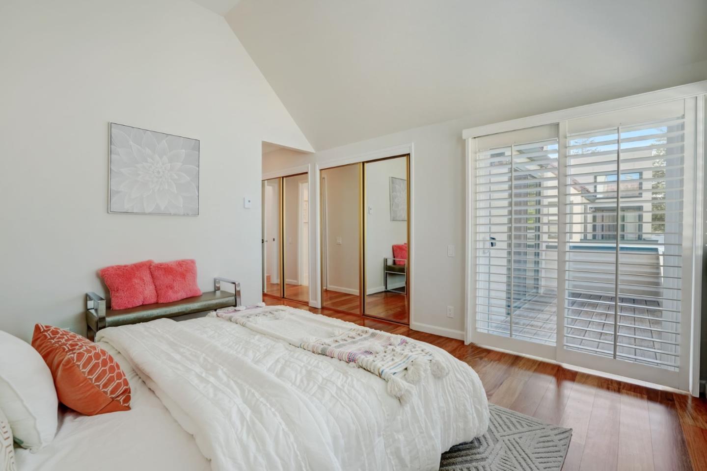 Detail Gallery Image 9 of 32 For 2311 Armada Way, San Mateo,  CA 94404 - 2 Beds | 2/1 Baths