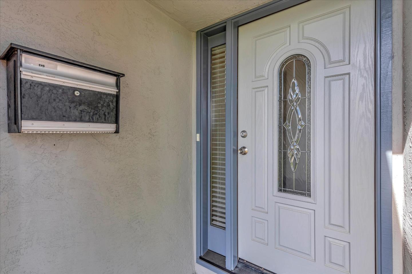 Detail Gallery Image 6 of 42 For 205 Marie Ave, Tracy,  CA 95376 - 3 Beds | 2 Baths