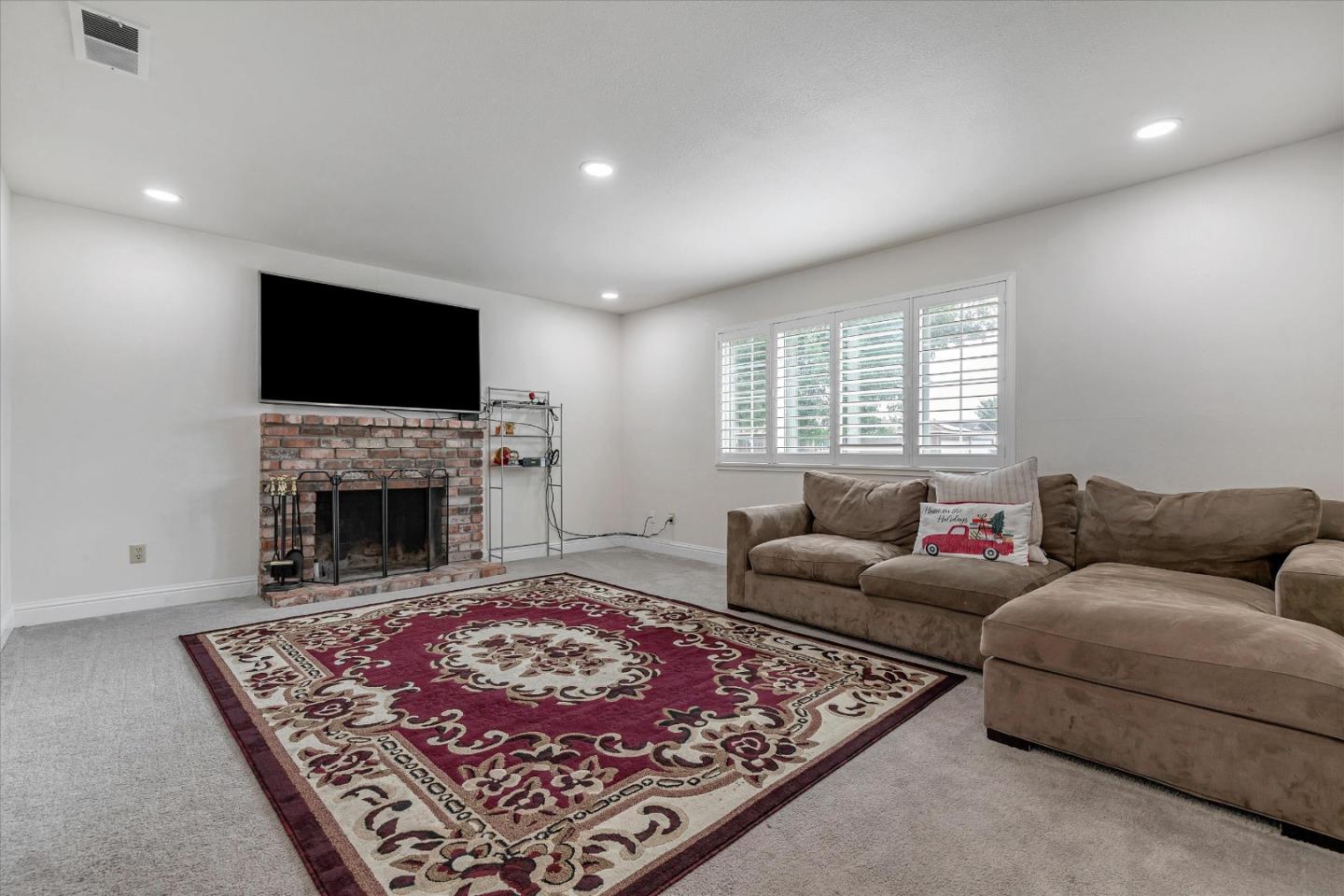 Detail Gallery Image 9 of 42 For 205 Marie Ave, Tracy,  CA 95376 - 3 Beds | 2 Baths