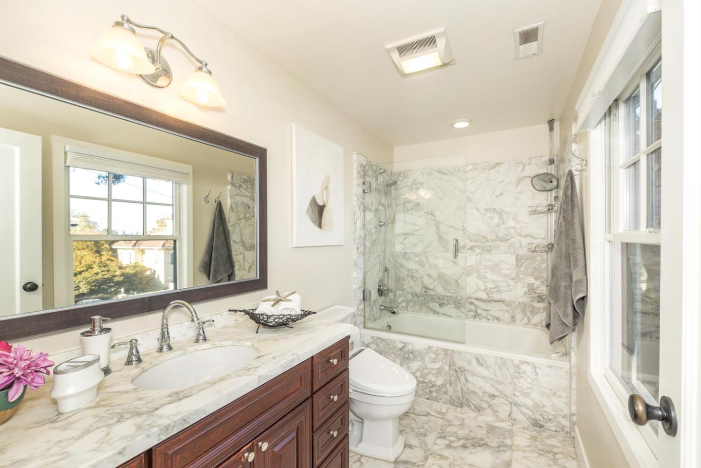Detail Gallery Image 23 of 51 For 1210 Shafter St, San Mateo,  CA 94402 - 4 Beds | 2/1 Baths