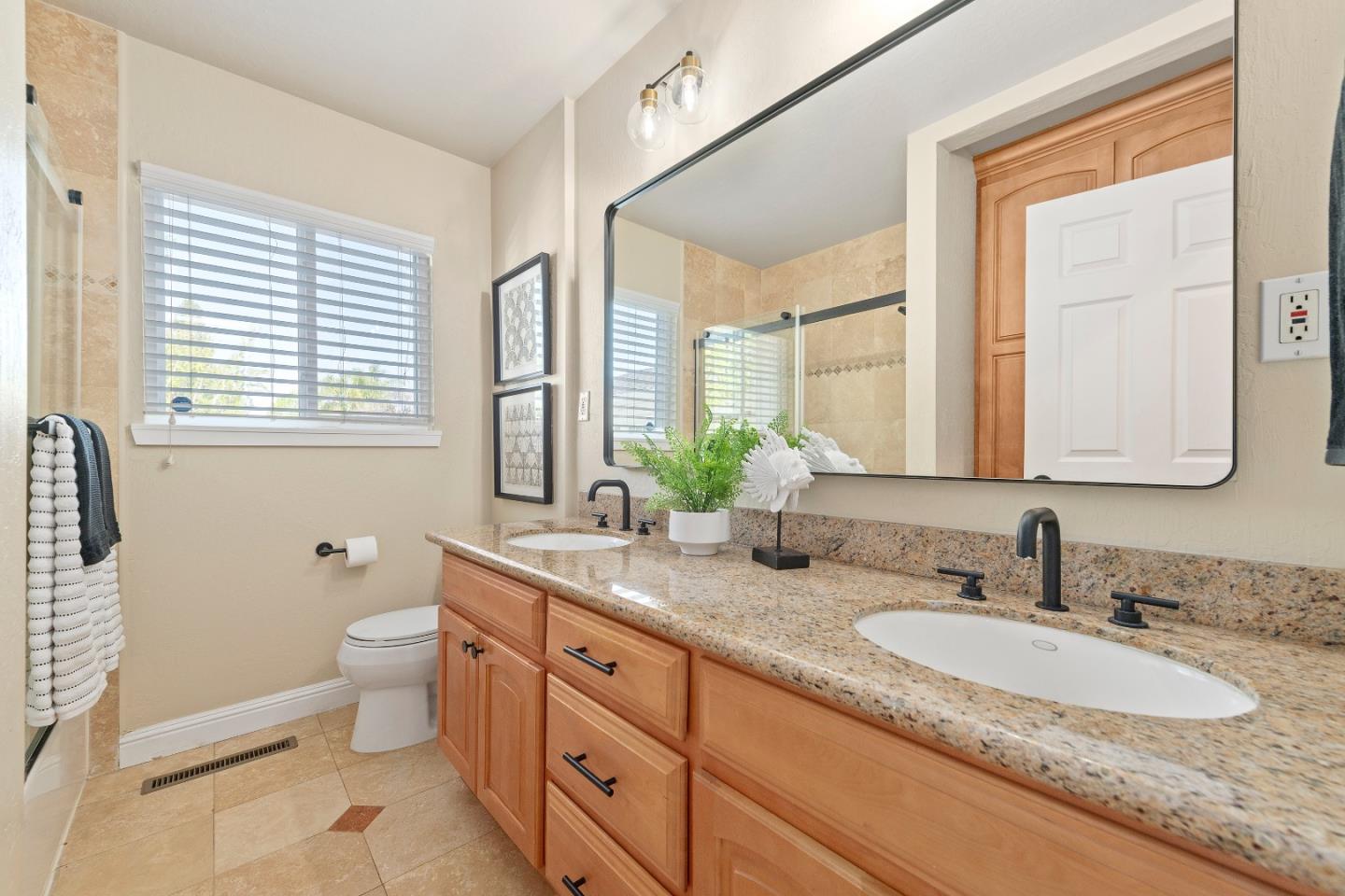 Detail Gallery Image 33 of 52 For 2695 Westgate Ave, San Jose,  CA 95125 - 3 Beds | 2/1 Baths