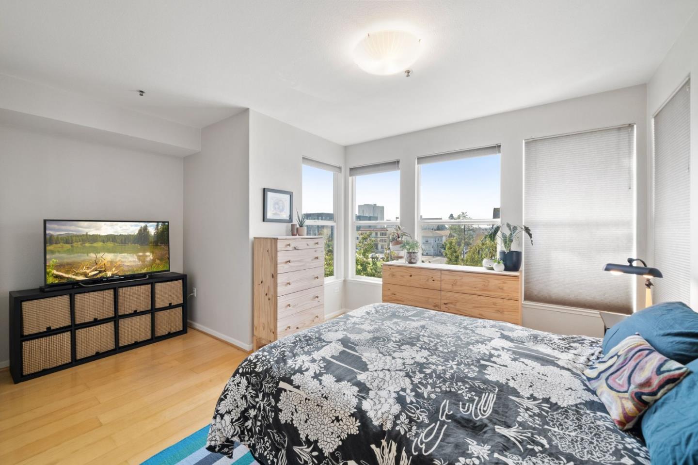 Detail Gallery Image 9 of 14 For 655 12th St #312,  Oakland,  CA 94607 - 2 Beds | 2 Baths