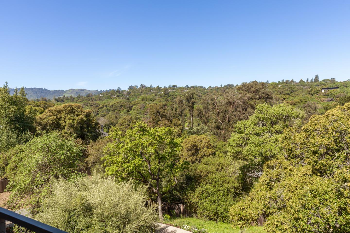 Detail Gallery Image 15 of 41 For 18 Arastradero Rd, Portola Valley,  CA 94028 - 4 Beds | 3/1 Baths