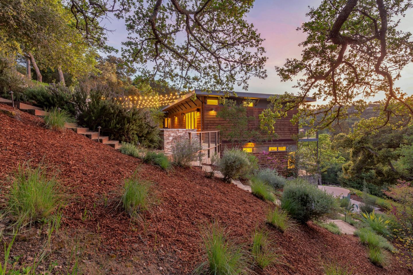 Detail Gallery Image 38 of 41 For 18 Arastradero Rd, Portola Valley,  CA 94028 - 4 Beds | 3/1 Baths