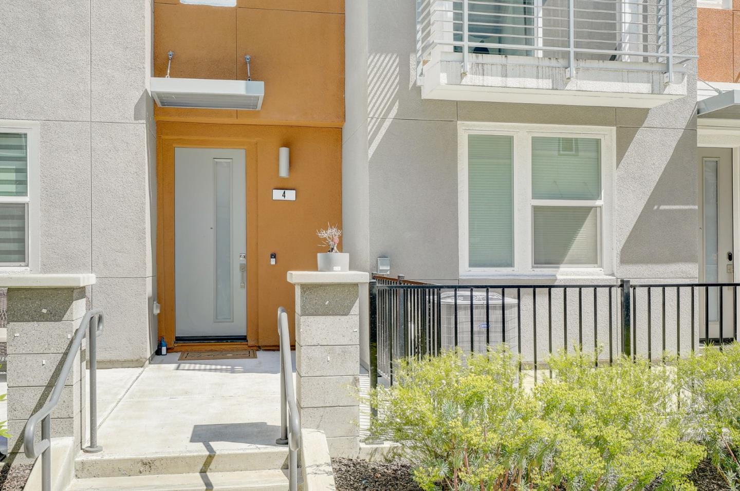 Photo of 274 Agustin Narvaez St #4 in San Jose, CA