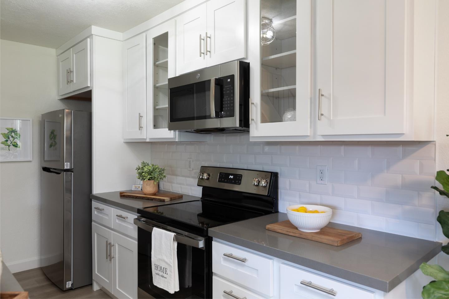 Detail Gallery Image 10 of 36 For 4475 Diamond St #3,  Capitola,  CA 95010 - 2 Beds | 1 Baths