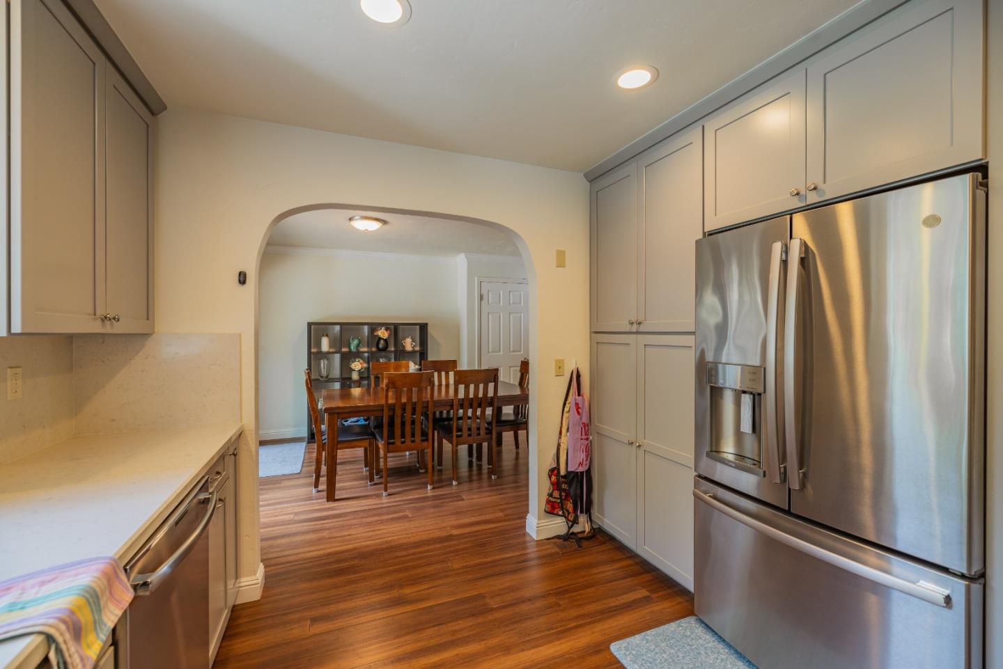 Detail Gallery Image 17 of 59 For 431 Dela Rosa Ave, Monterey,  CA 93940 - 3 Beds | 2/1 Baths