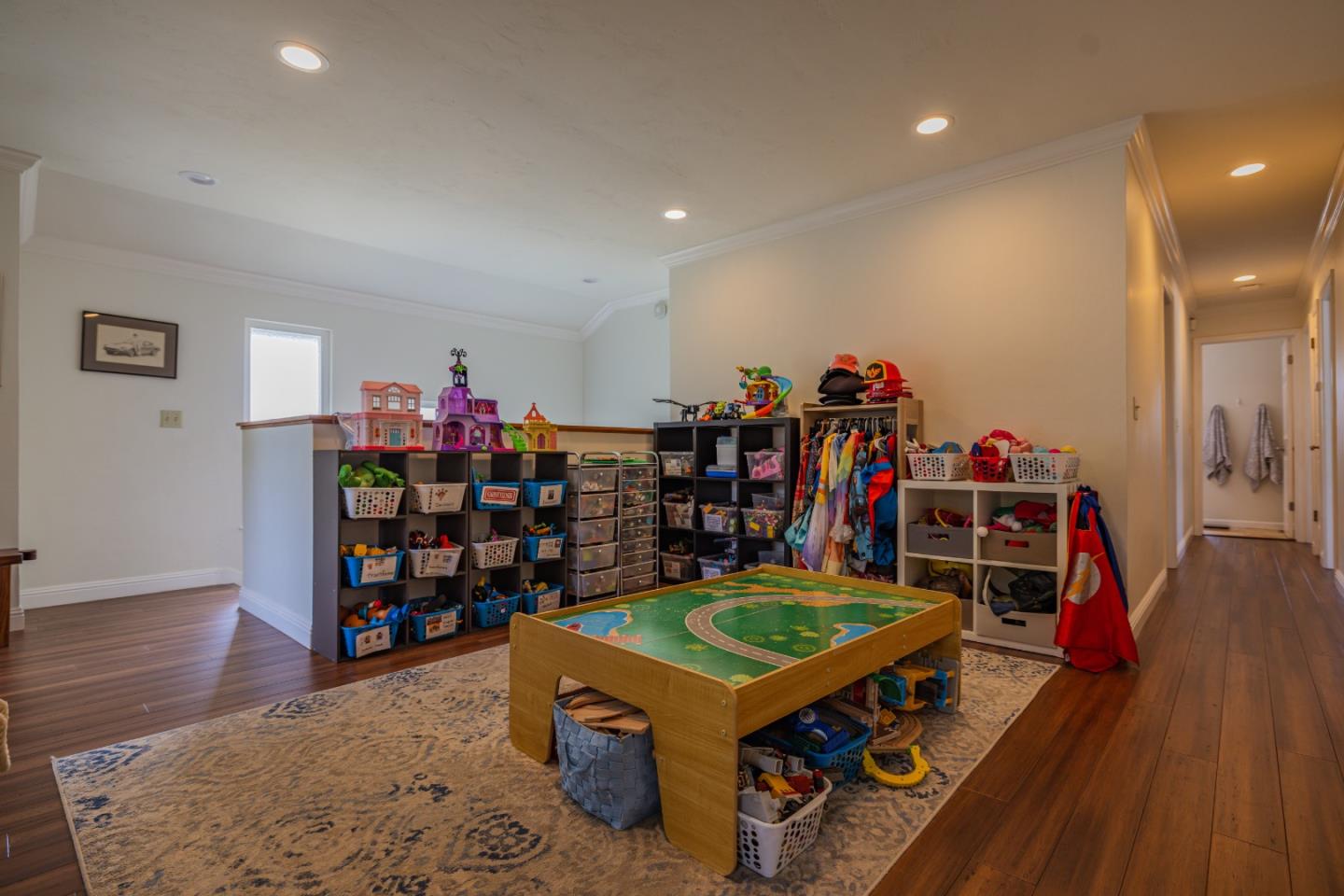 Detail Gallery Image 29 of 59 For 431 Dela Rosa Ave, Monterey,  CA 93940 - 3 Beds | 2/1 Baths