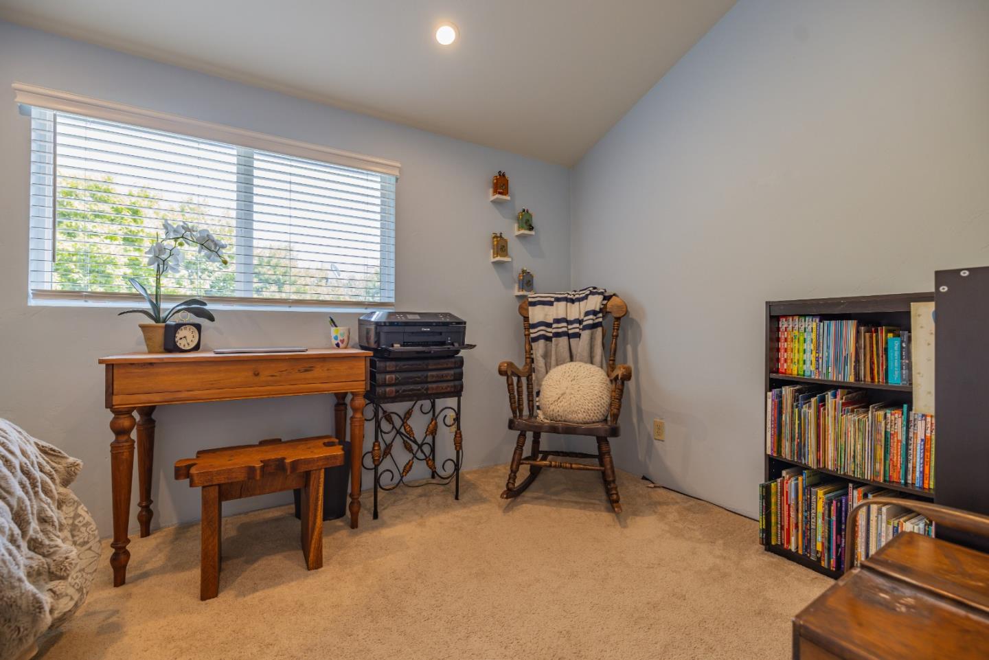 Detail Gallery Image 30 of 59 For 431 Dela Rosa Ave, Monterey,  CA 93940 - 3 Beds | 2/1 Baths