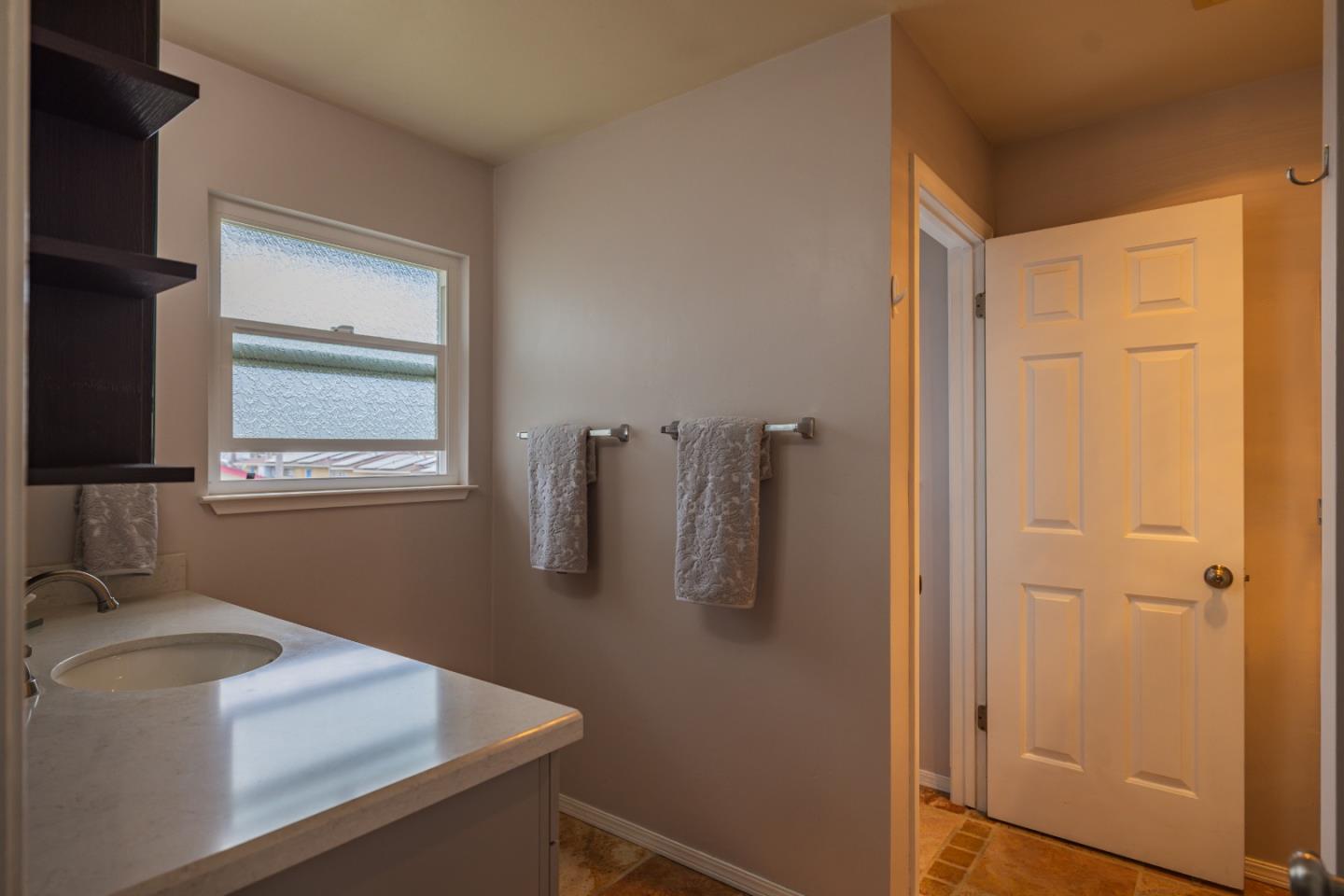 Detail Gallery Image 38 of 59 For 431 Dela Rosa Ave, Monterey,  CA 93940 - 3 Beds | 2/1 Baths