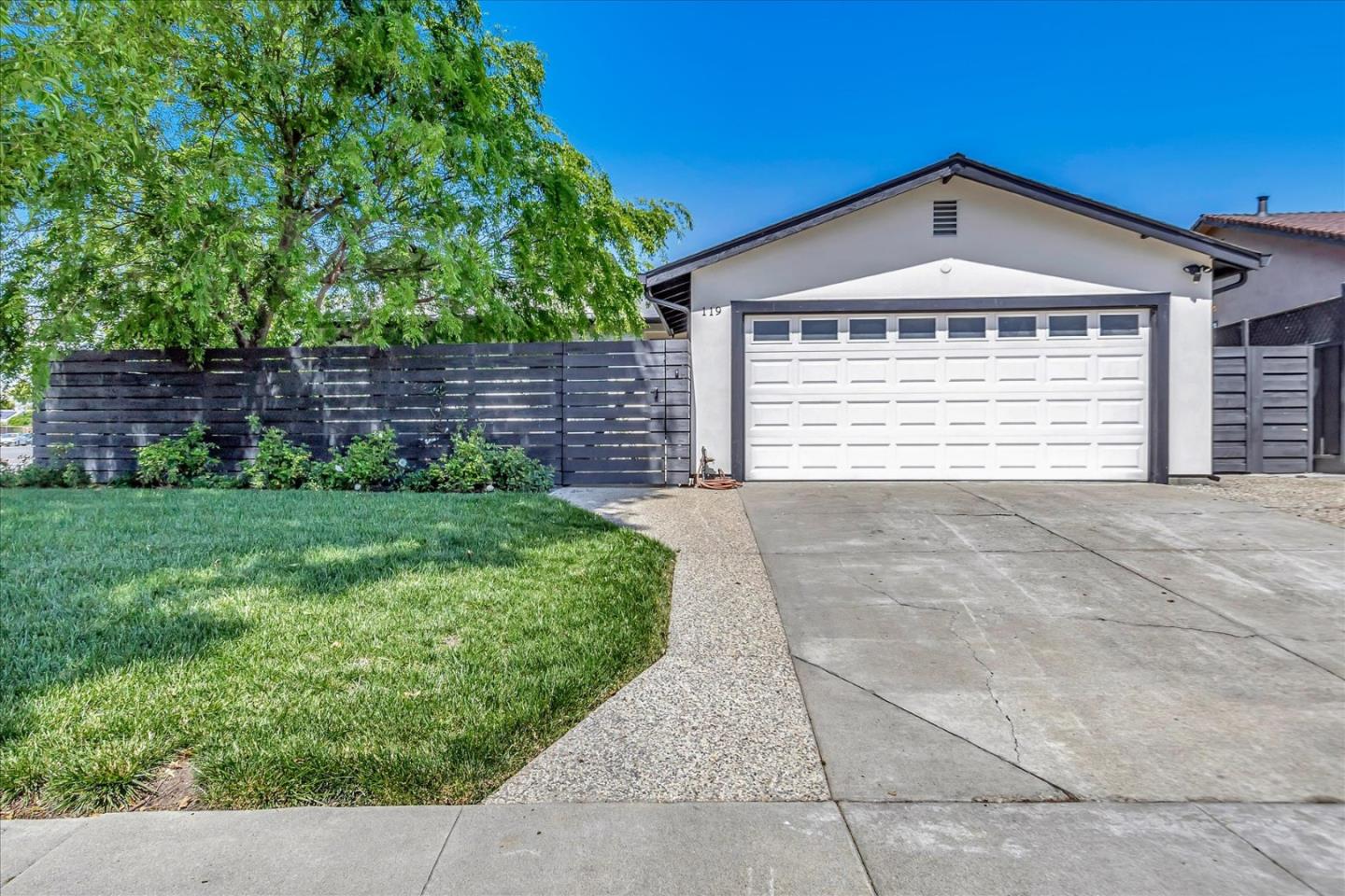 Detail Gallery Image 2 of 33 For 119 Cherry Blossom Dr, San Jose,  CA 95123 - 3 Beds | 2 Baths