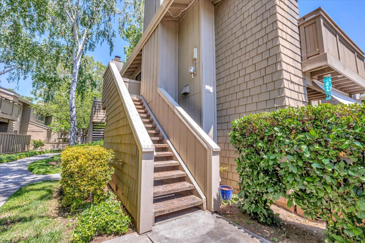 Detail Gallery Image 33 of 39 For 5693 Makati Cir #E,  San Jose,  CA 95123 - 1 Beds | 1 Baths