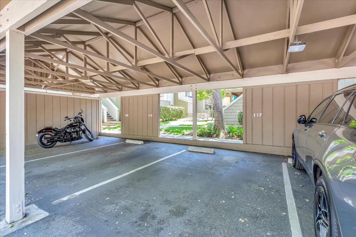 Detail Gallery Image 35 of 39 For 5693 Makati Cir #E,  San Jose,  CA 95123 - 1 Beds | 1 Baths