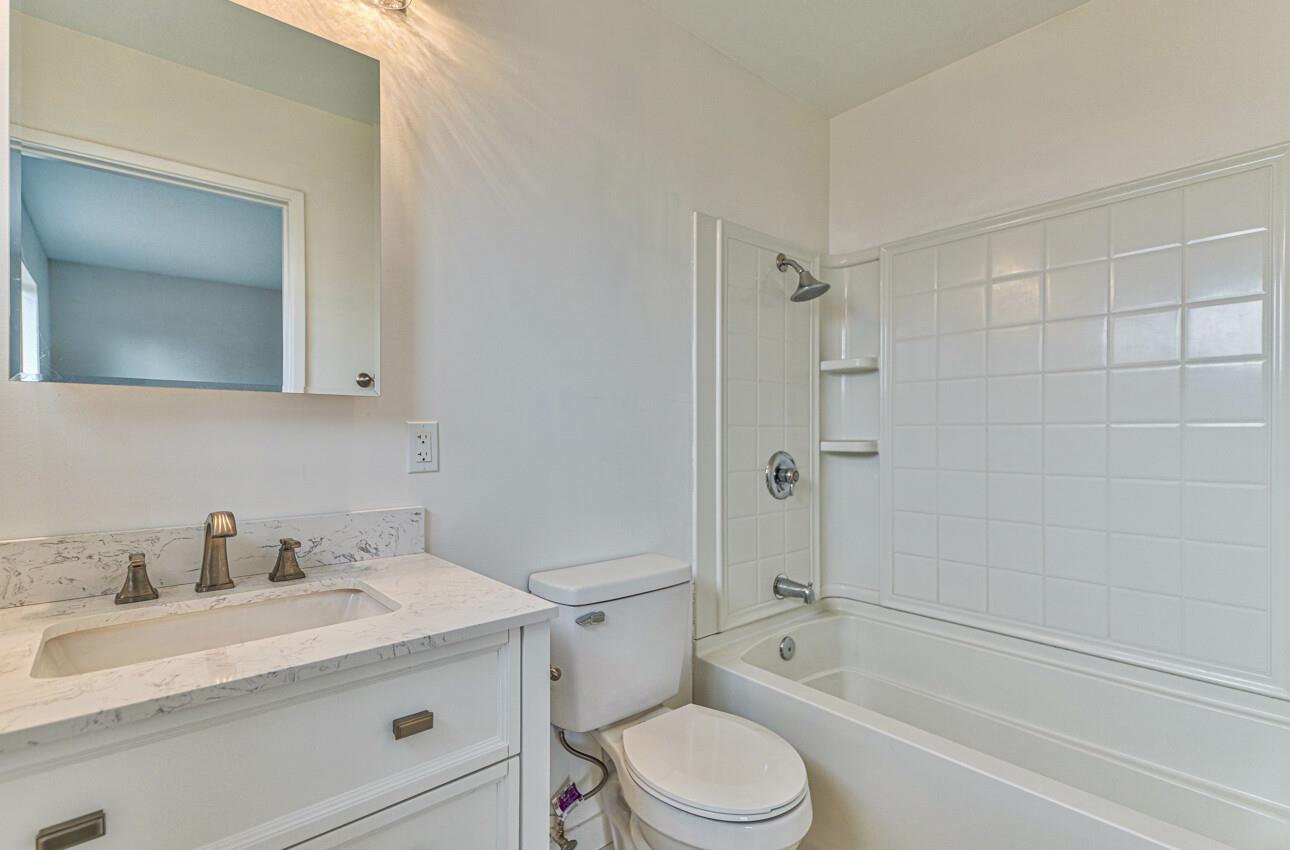 Detail Gallery Image 18 of 27 For 1726 Humboldt Dr, Salinas,  CA 93906 - 3 Beds | 2 Baths