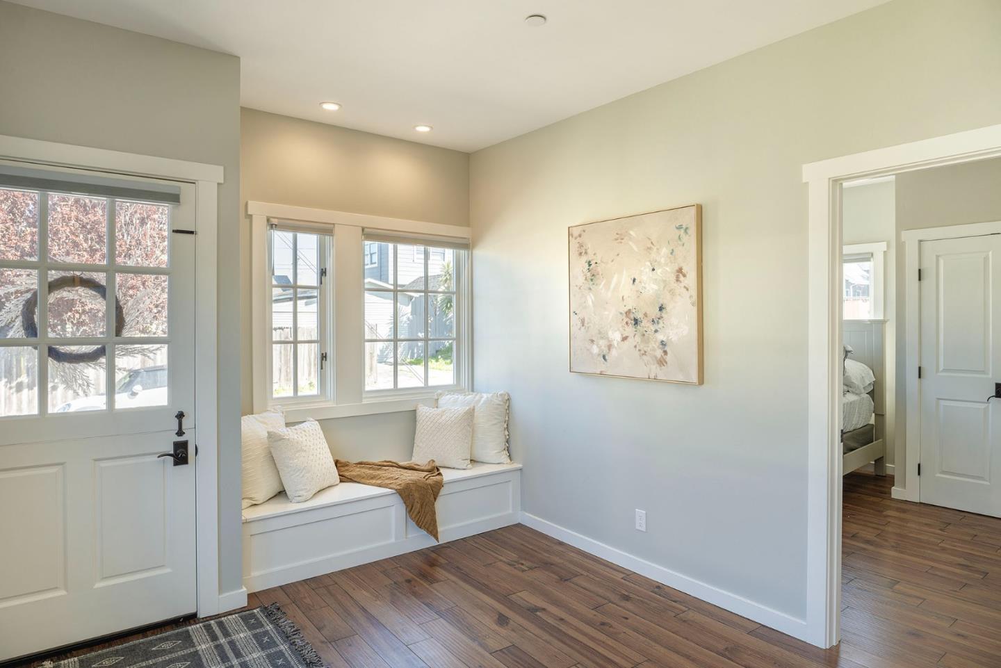 Detail Gallery Image 3 of 43 For 414 9th St, Pacific Grove,  CA 93950 - 4 Beds | 2 Baths