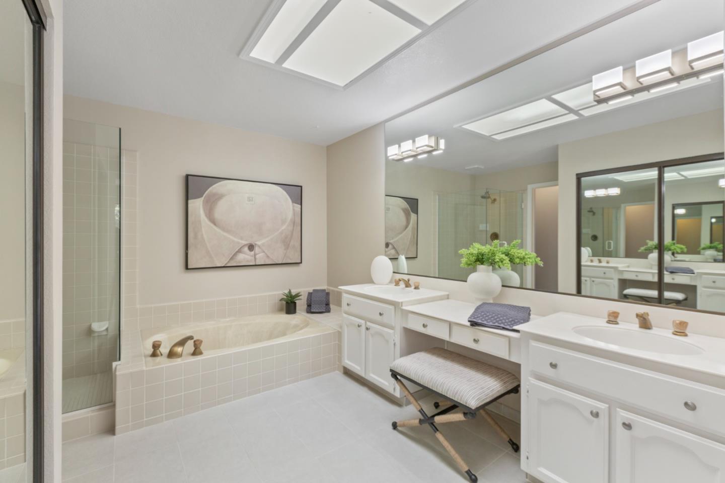 Detail Gallery Image 39 of 47 For 1661 Sugarloaf Dr, San Mateo,  CA 94403 - 2 Beds | 2/1 Baths