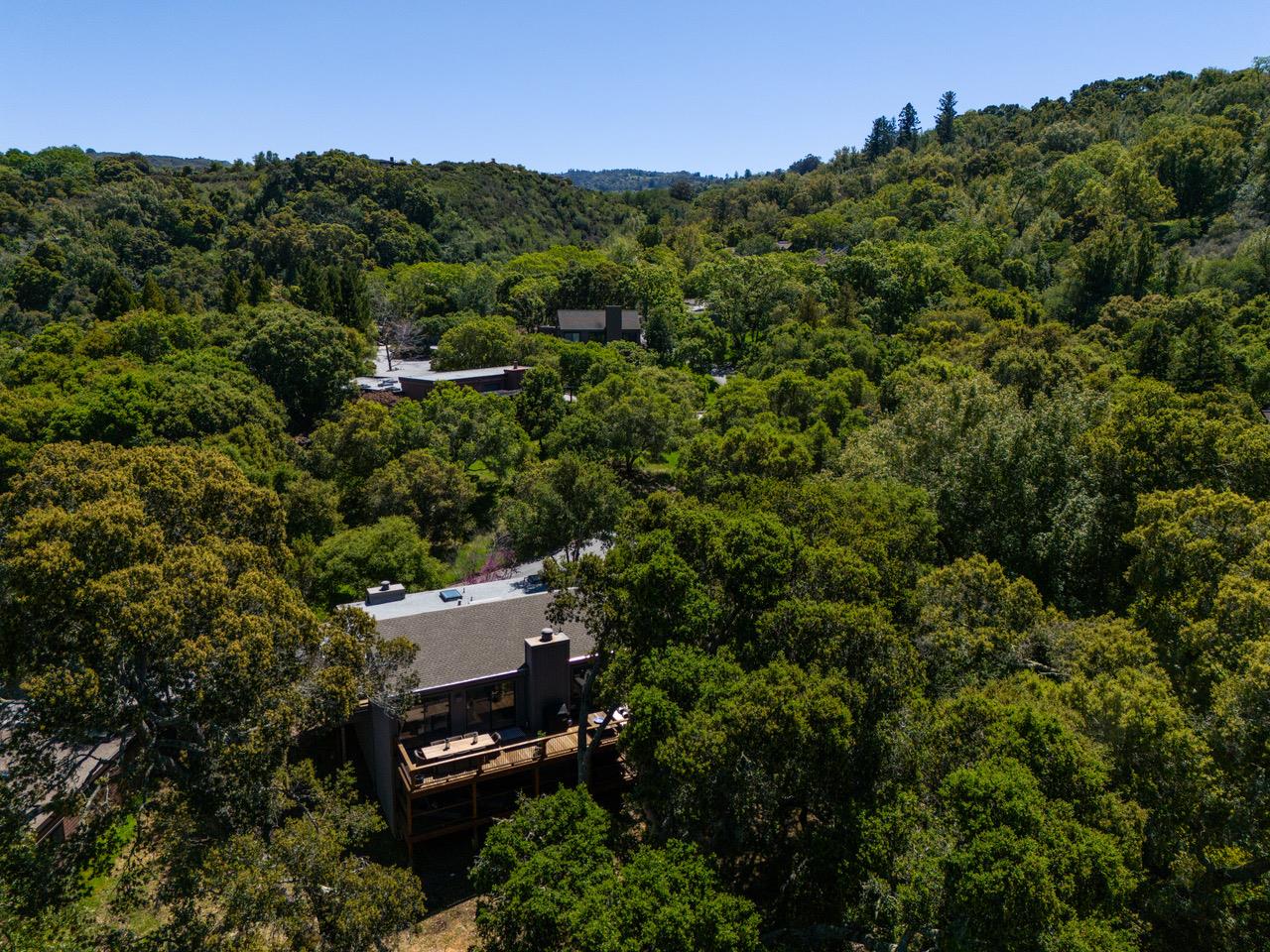 Detail Gallery Image 36 of 37 For 8 Ohlone St, Portola Valley,  CA 94028 - 4 Beds | 3 Baths