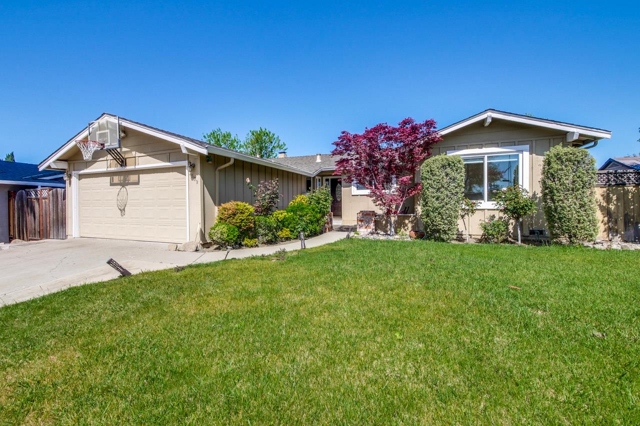 Photo of 3599 Rowley Dr in San Jose, CA