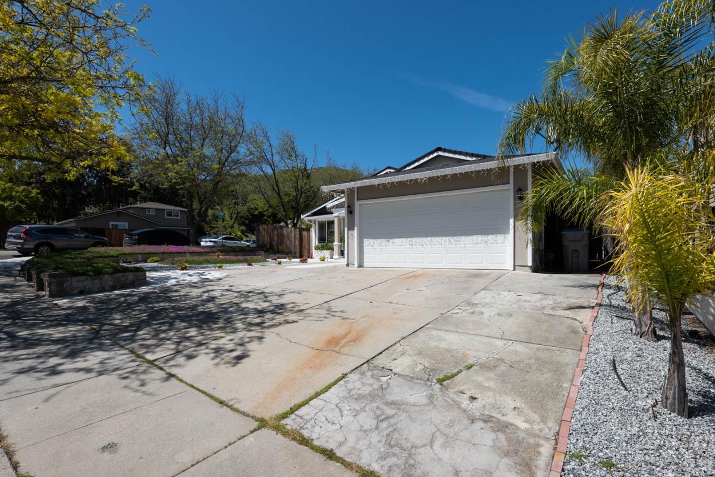 319 Blairbeth Dr, San Jose, CA 95119