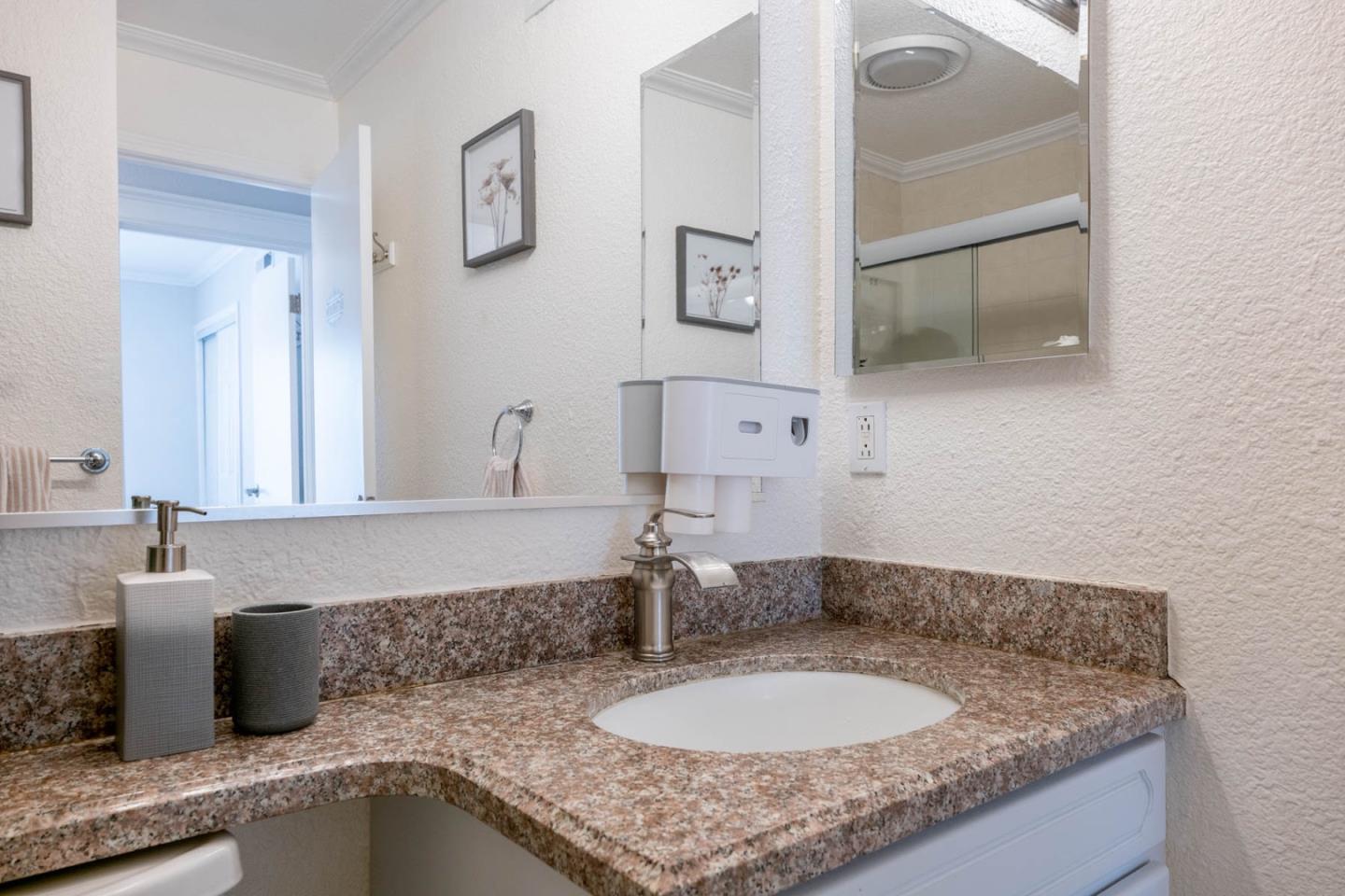 Detail Gallery Image 22 of 51 For 319 Blairbeth Dr, San Jose,  CA 95119 - 3 Beds | 2 Baths