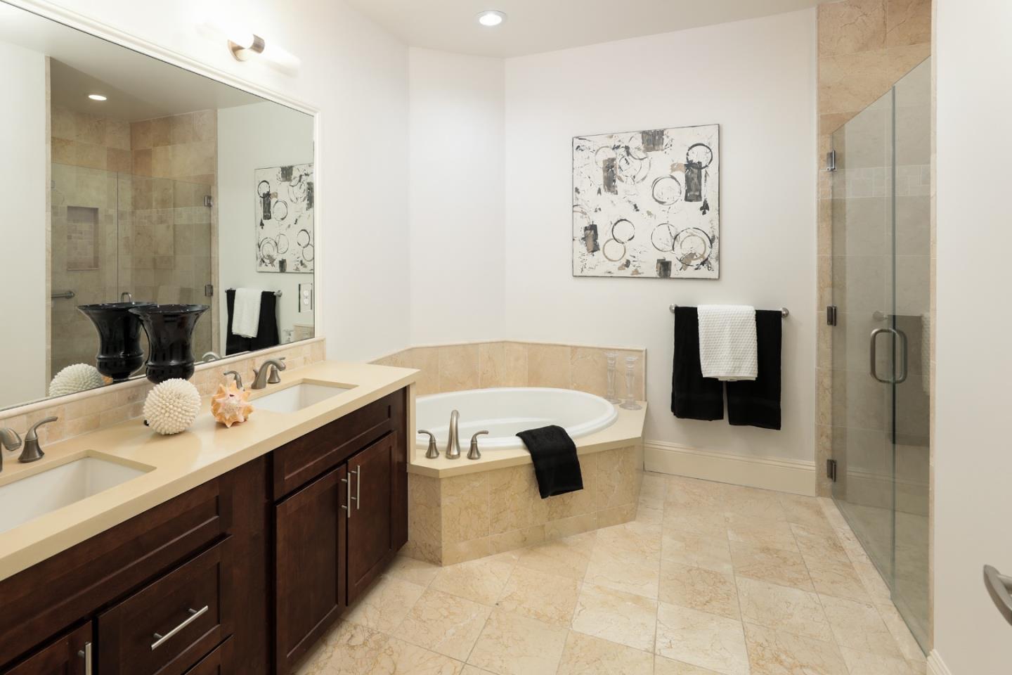 Detail Gallery Image 10 of 14 For 100 1st St #207,  Los Altos,  CA 94022 - 1 Beds | 1/1 Baths