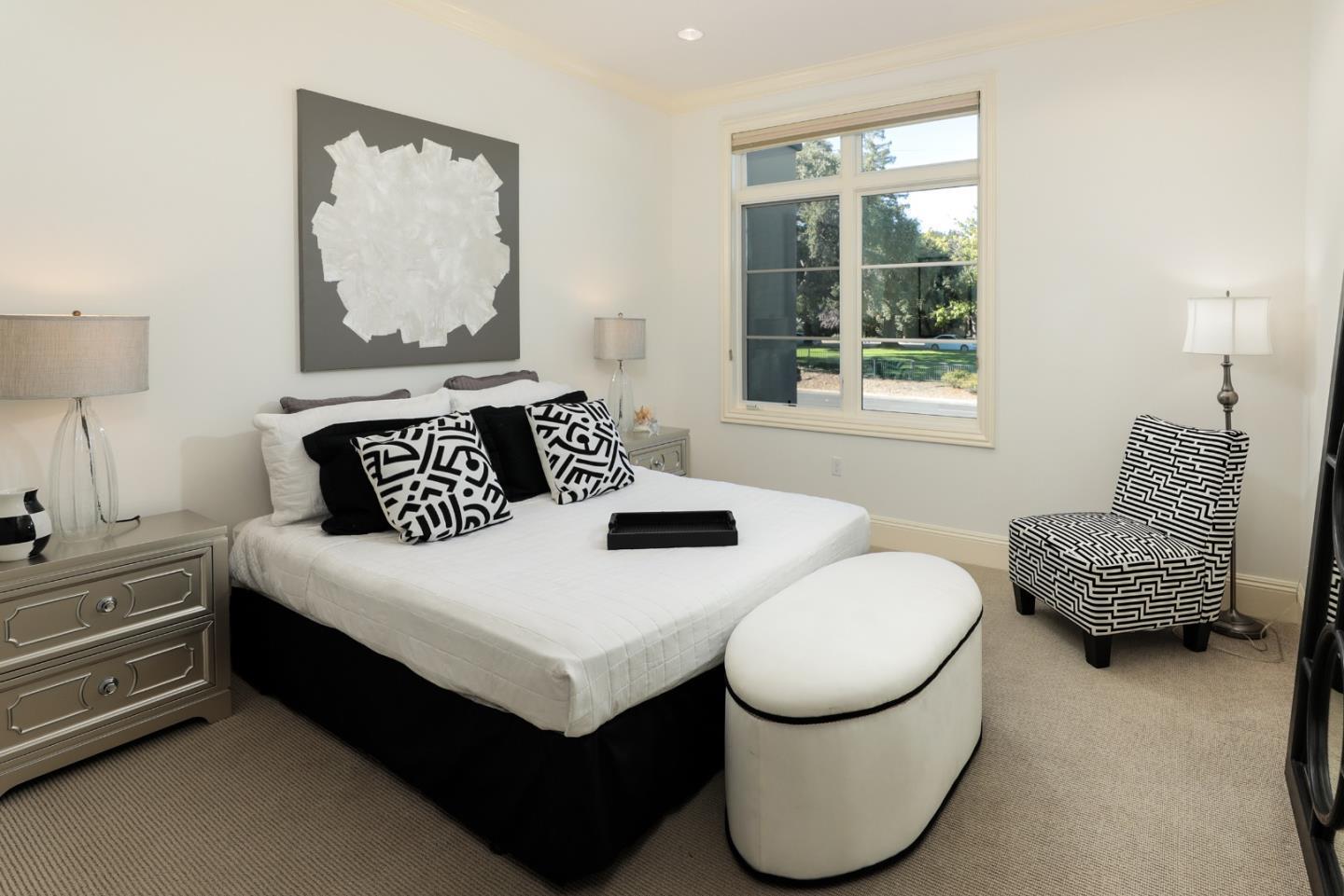Detail Gallery Image 9 of 14 For 100 1st St #207,  Los Altos,  CA 94022 - 1 Beds | 1/1 Baths
