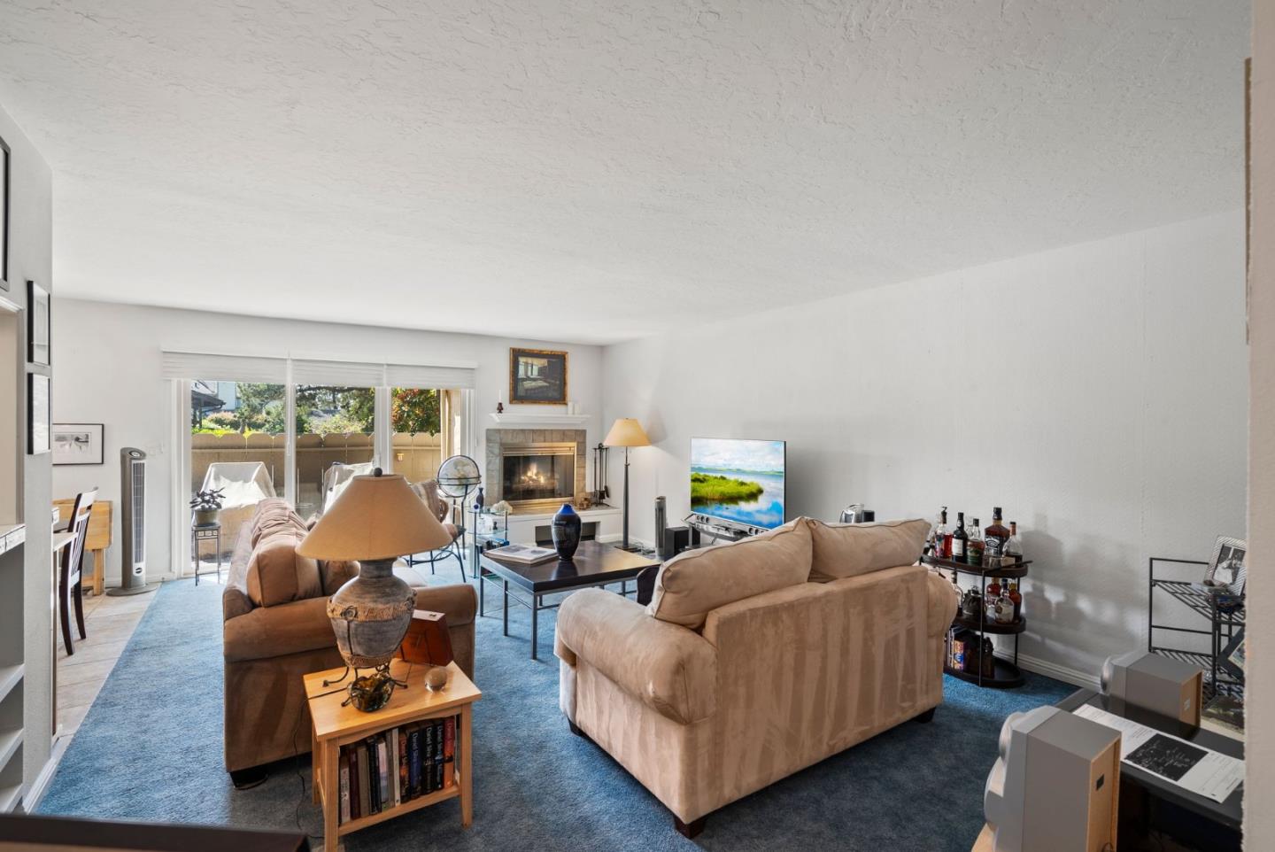 Detail Gallery Image 13 of 26 For 1360 Josselyn Canyon Rd #21,  Monterey,  CA 93940 - 3 Beds | 2/1 Baths