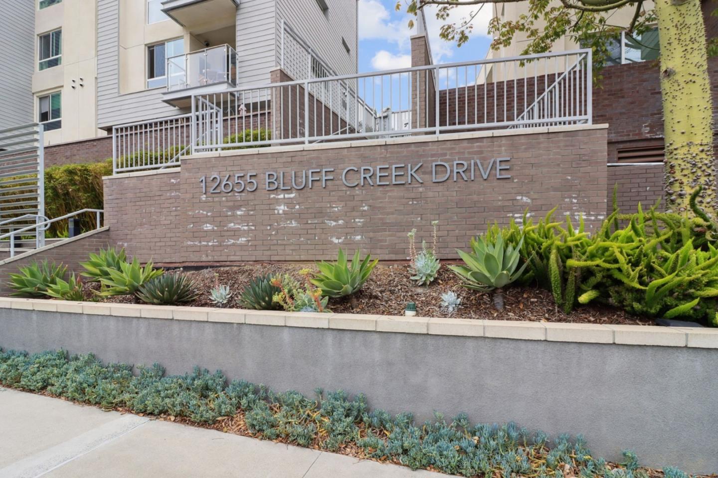 Detail Gallery Image 4 of 26 For 12655 Bluff Creek Dr #216,  Playa Vista,  CA 90094 - 2 Beds | 2 Baths