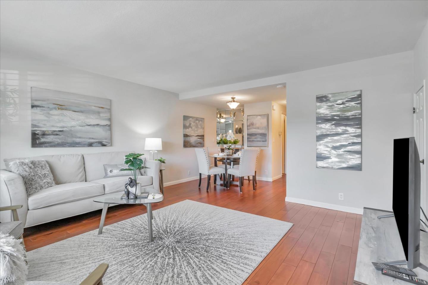 Detail Gallery Image 1 of 26 For 549 Giuffrida Ave #E,  San Jose,  CA 95123 - 2 Beds | 2/1 Baths