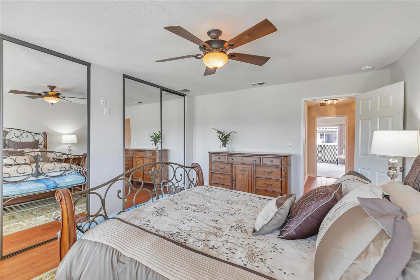 Detail Gallery Image 19 of 26 For 549 Giuffrida Ave #E,  San Jose,  CA 95123 - 2 Beds | 2/1 Baths
