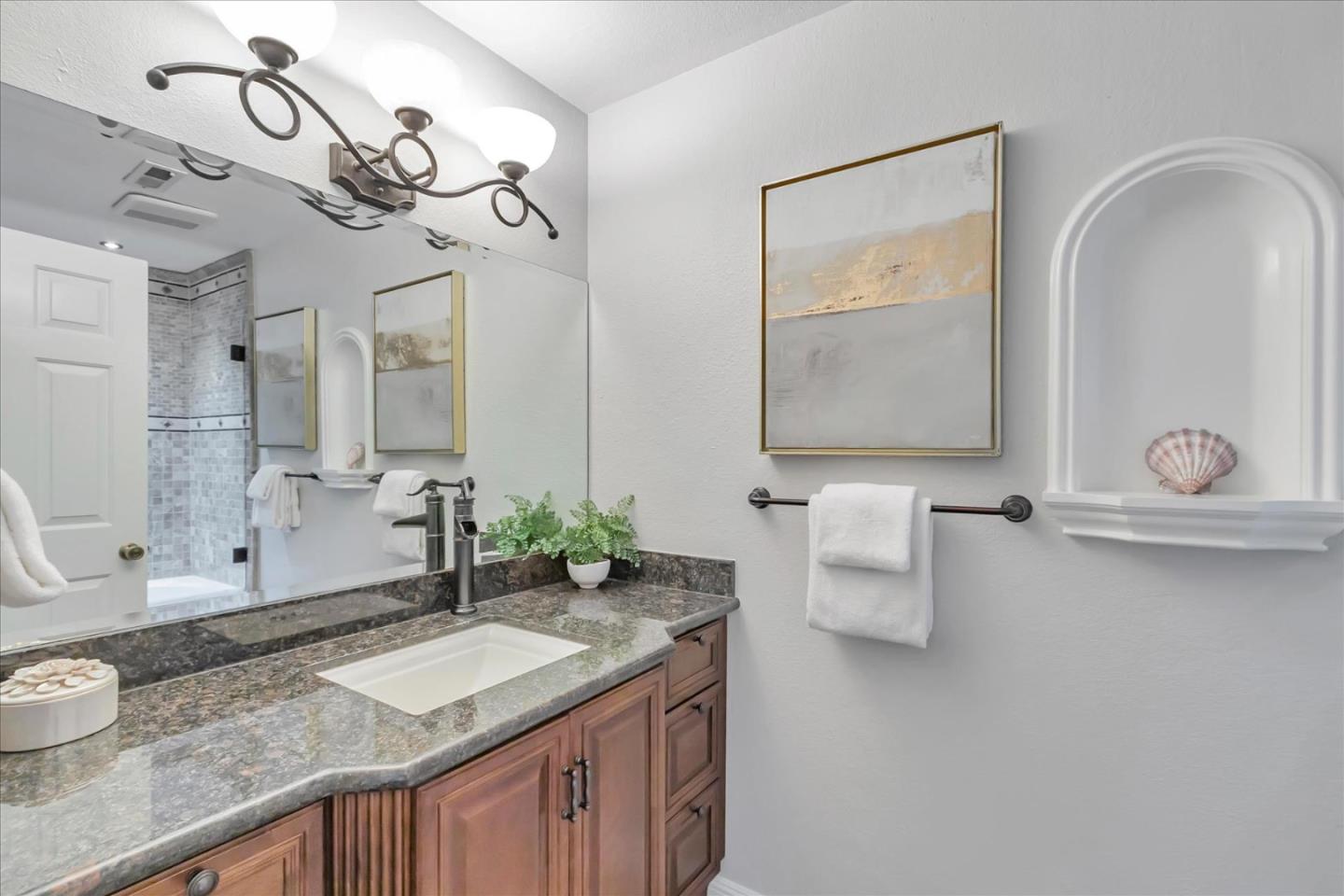 Detail Gallery Image 21 of 26 For 549 Giuffrida Ave #E,  San Jose,  CA 95123 - 2 Beds | 2/1 Baths