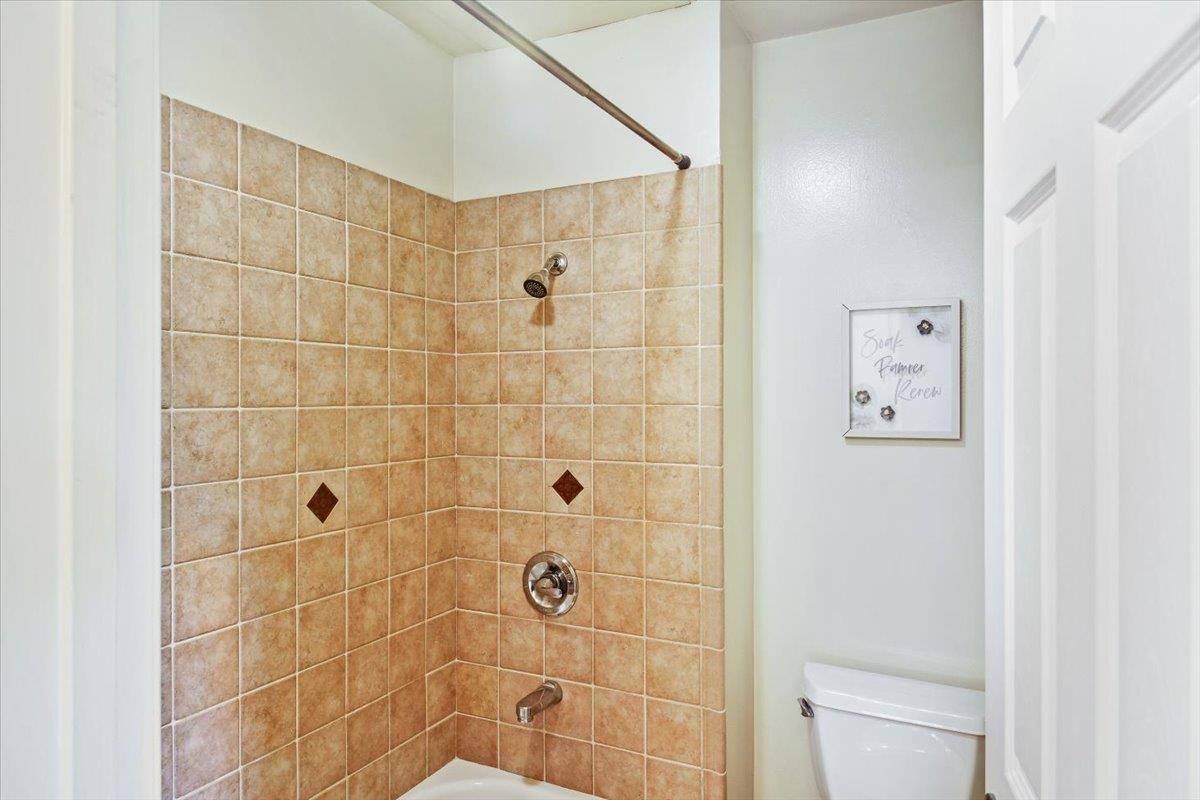 Detail Gallery Image 11 of 22 For 385 Jayne Ave #111,  Oakland,  CA 94610 - 1 Beds | 1 Baths