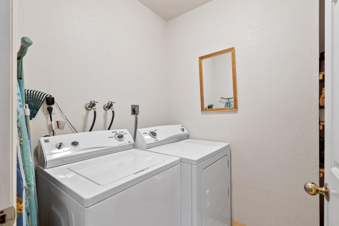 Detail Gallery Image 15 of 31 For 793 Elm St #19,  San Carlos,  CA 94070 - 2 Beds | 2 Baths