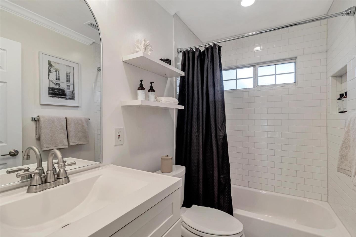 Detail Gallery Image 36 of 49 For 32 Shaw Ct, Redwood City,  CA 94061 - 3 Beds | 2 Baths