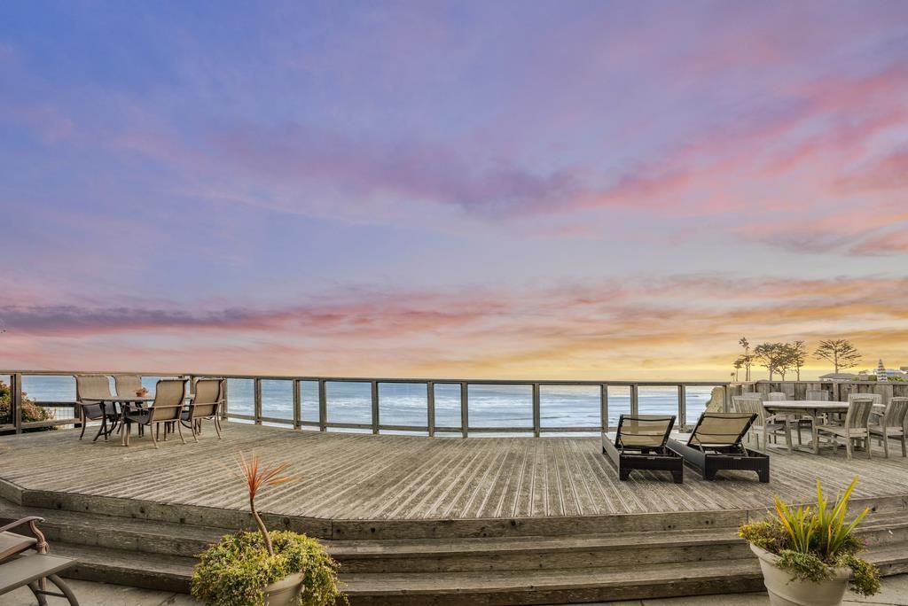 Detail Gallery Image 1 of 1 For 4820 Opal Cliff Dr #202,  Capitola,  CA 95010 - 2 Beds | 1 Baths