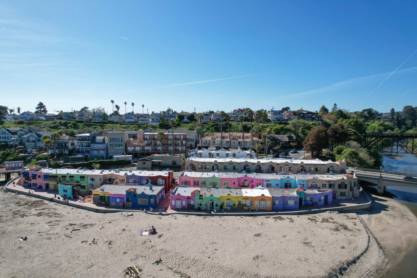 4820 Opal Cliff Dr 202, Capitola, CA 95010 2 Beds 1 Baths (Active