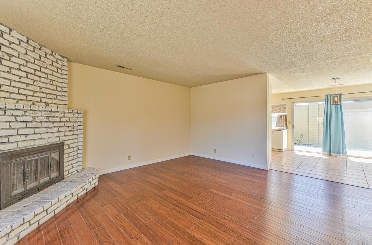 Detail Gallery Image 5 of 23 For 1748 Cherokee Dr, Salinas,  CA 93906 - 2 Beds | 1 Baths