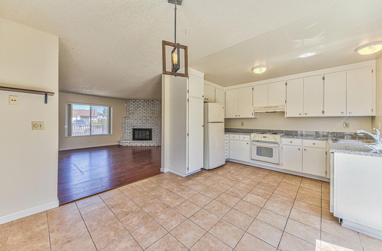 Detail Gallery Image 7 of 23 For 1748 Cherokee Dr, Salinas,  CA 93906 - 2 Beds | 1 Baths