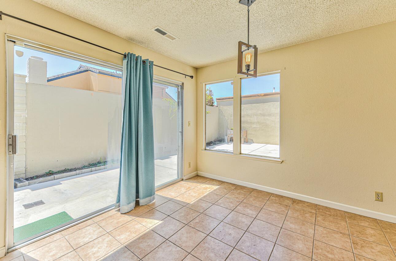 Detail Gallery Image 8 of 23 For 1748 Cherokee Dr, Salinas,  CA 93906 - 2 Beds | 1 Baths