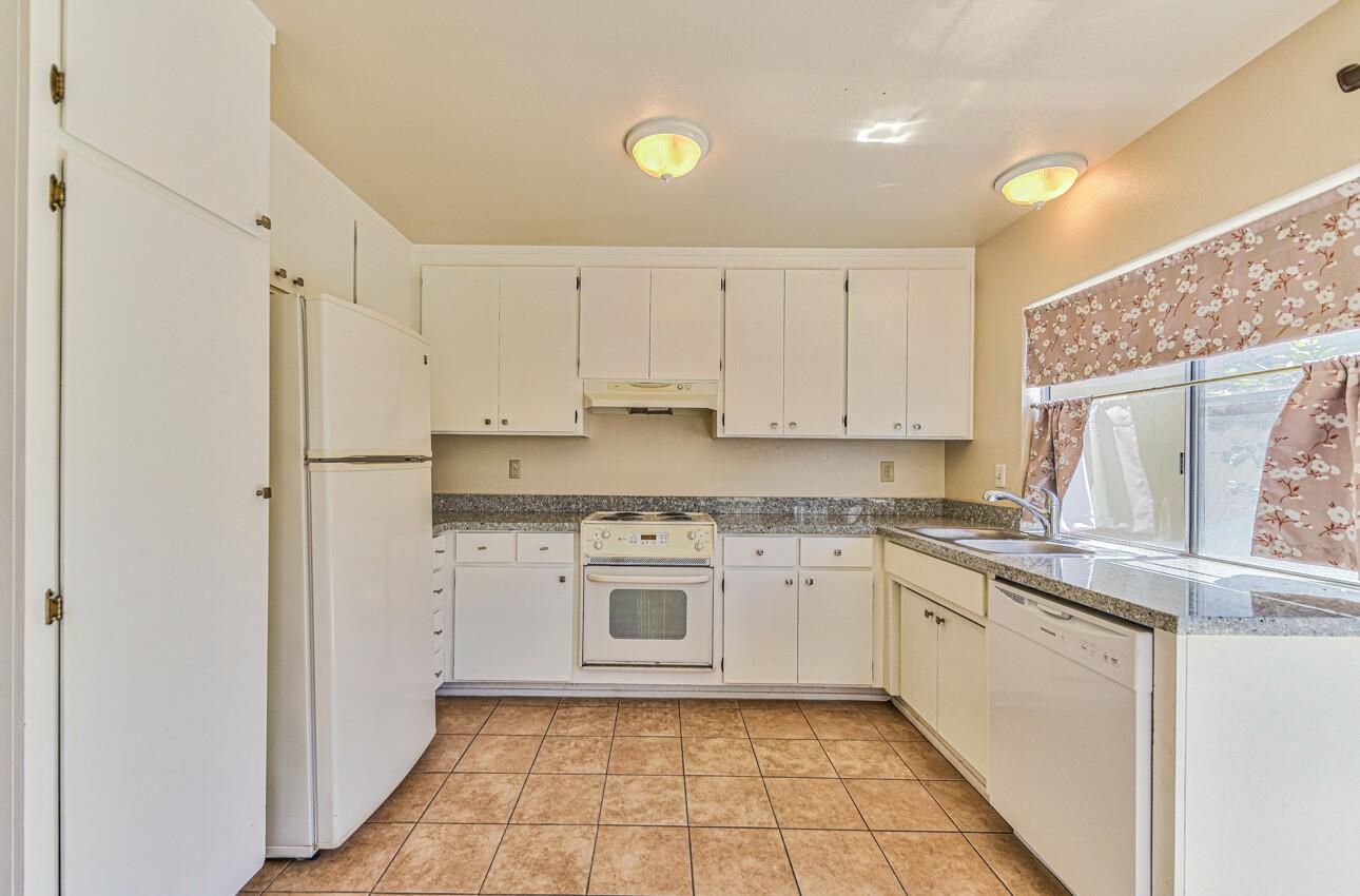 Detail Gallery Image 9 of 23 For 1748 Cherokee Dr, Salinas,  CA 93906 - 2 Beds | 1 Baths