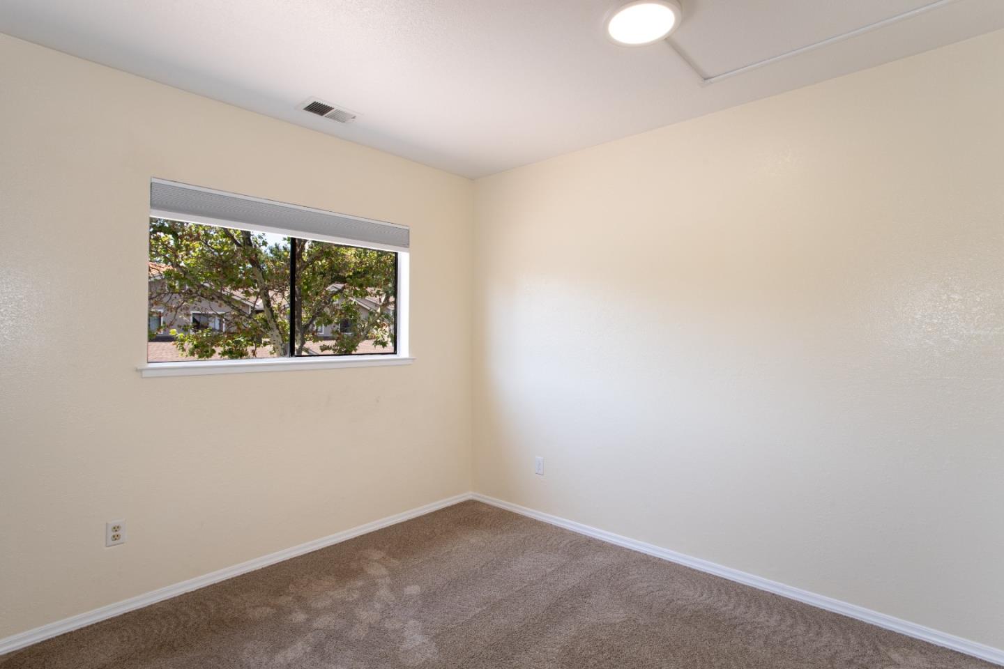 Detail Gallery Image 13 of 18 For 164 Rancho Manor Ct, San Jose,  CA 95111 - 2 Beds | 2/1 Baths