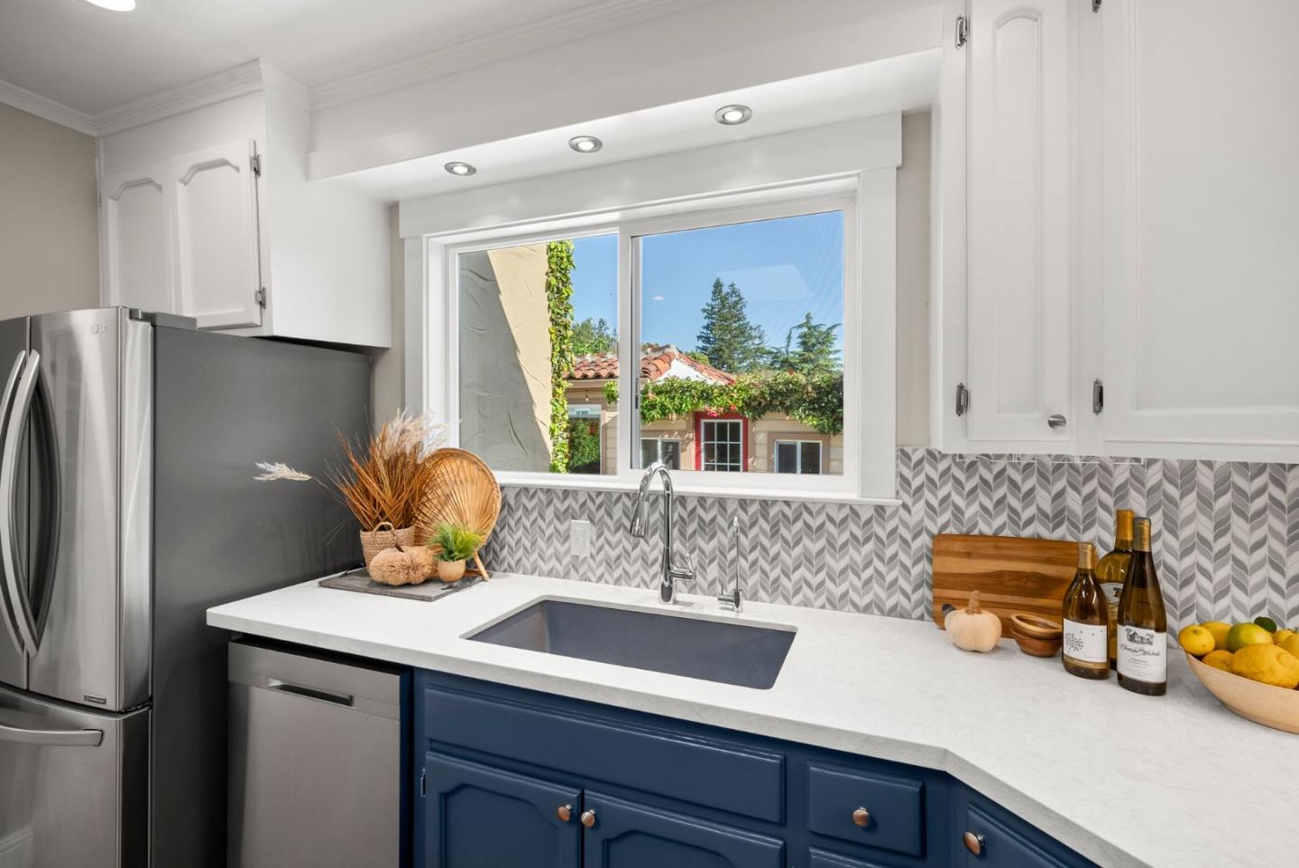 Detail Gallery Image 7 of 26 For 1032 Curtner Ave, San Jose,  CA 95125 - 3 Beds | 2 Baths