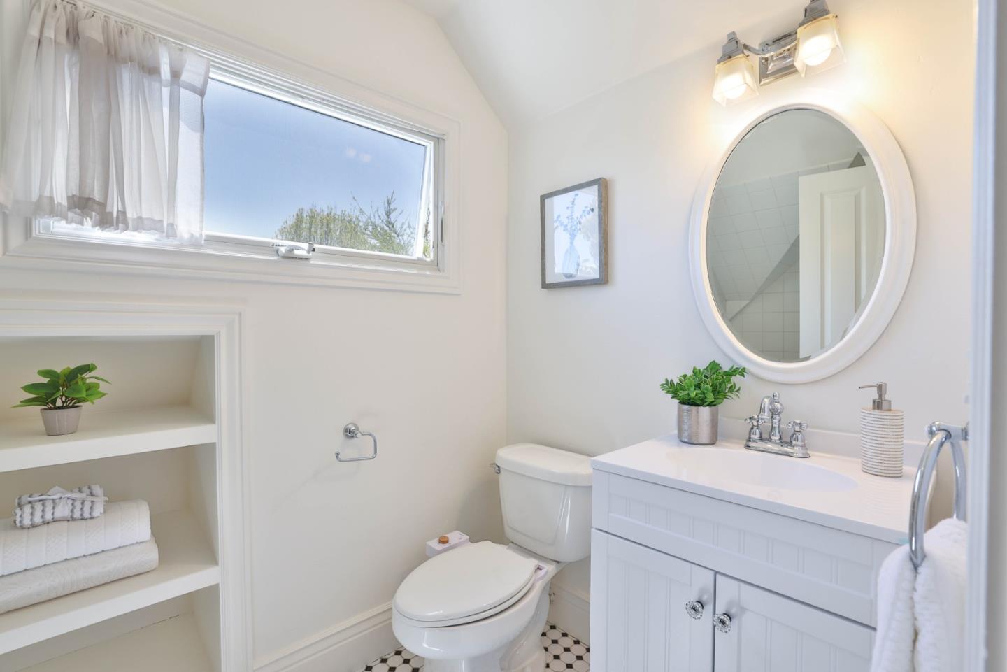Detail Gallery Image 26 of 47 For 1336 Iris Ct, San Jose,  CA 95125 - 4 Beds | 2/1 Baths