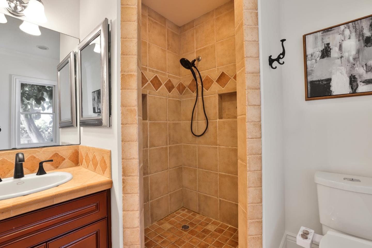Detail Gallery Image 28 of 47 For 1336 Iris Ct, San Jose,  CA 95125 - 4 Beds | 2/1 Baths