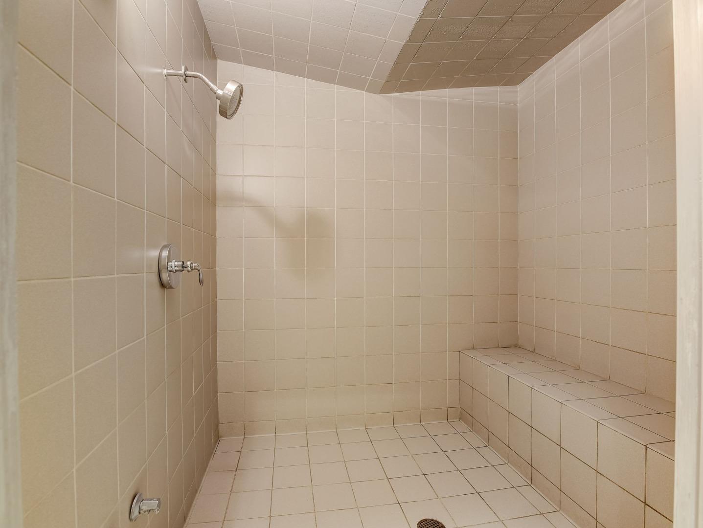 Detail Gallery Image 36 of 46 For 585 9th St #423,  Oakland,  CA 94607 - 1 Beds | 1 Baths