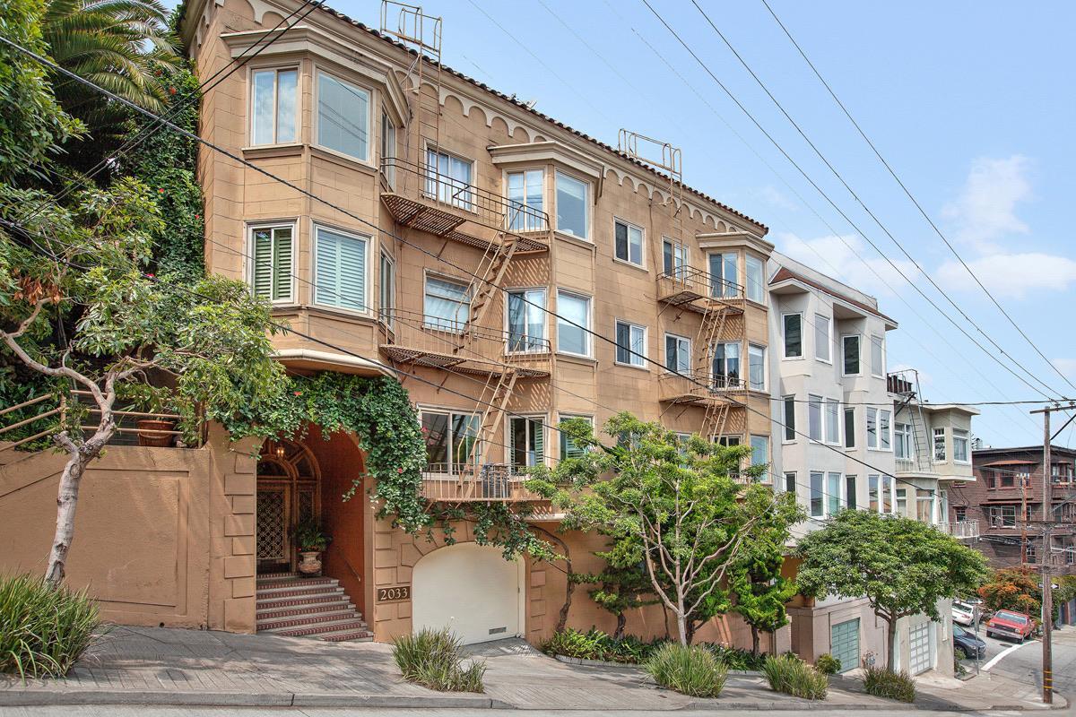 Detail Gallery Image 1 of 33 For 2033 Leavenworth St #E,  San Francisco,  CA 94133 - 1 Beds | 1 Baths