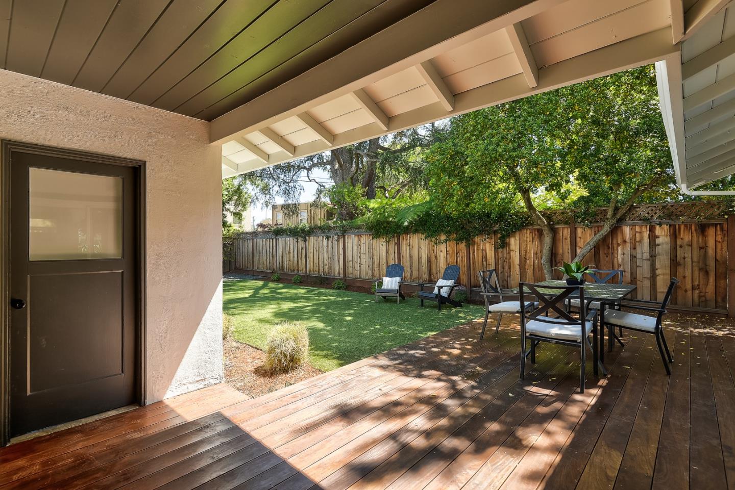 Detail Gallery Image 18 of 23 For 555 University Ave, Los Altos,  CA 94022 - 3 Beds | 2 Baths