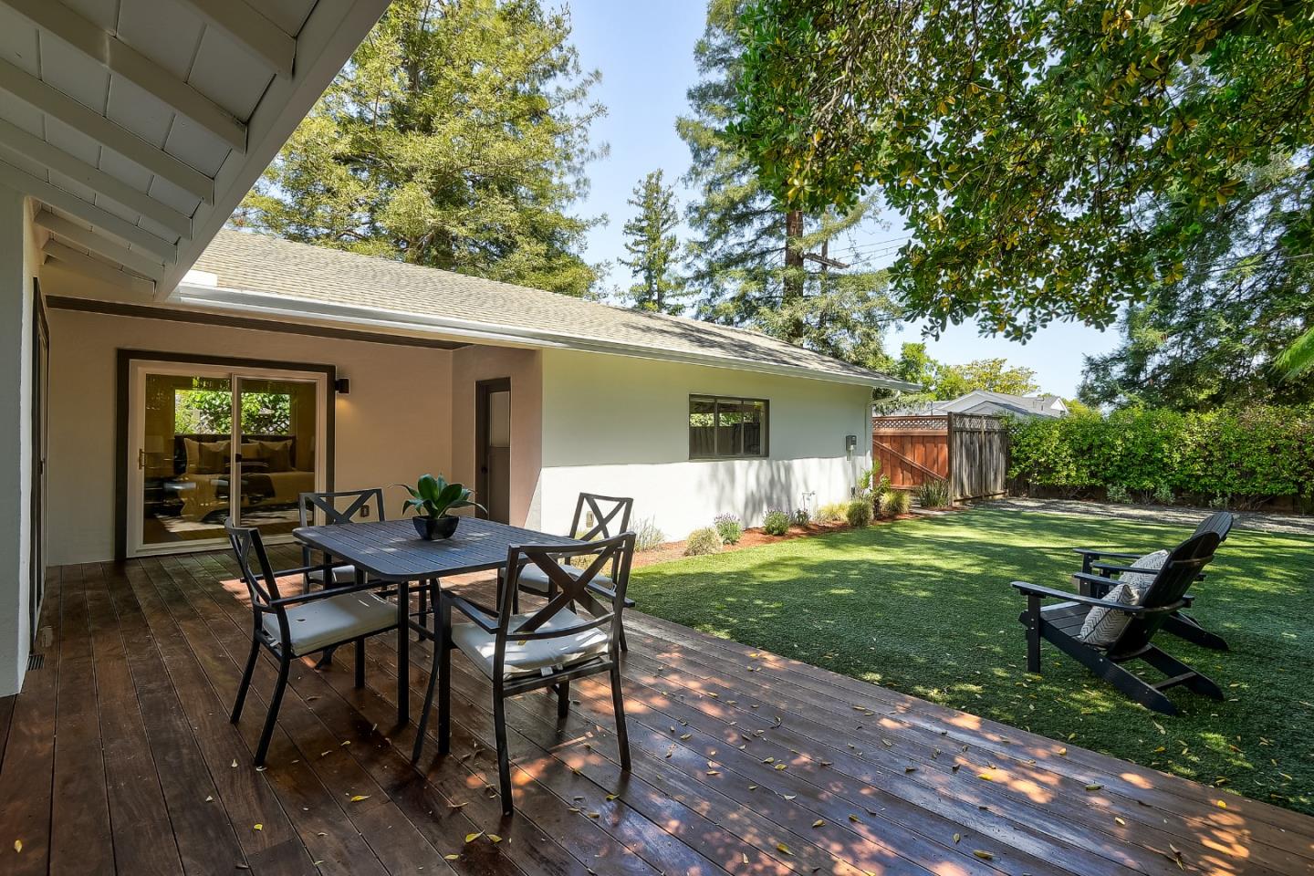 Detail Gallery Image 19 of 23 For 555 University Ave, Los Altos,  CA 94022 - 3 Beds | 2 Baths