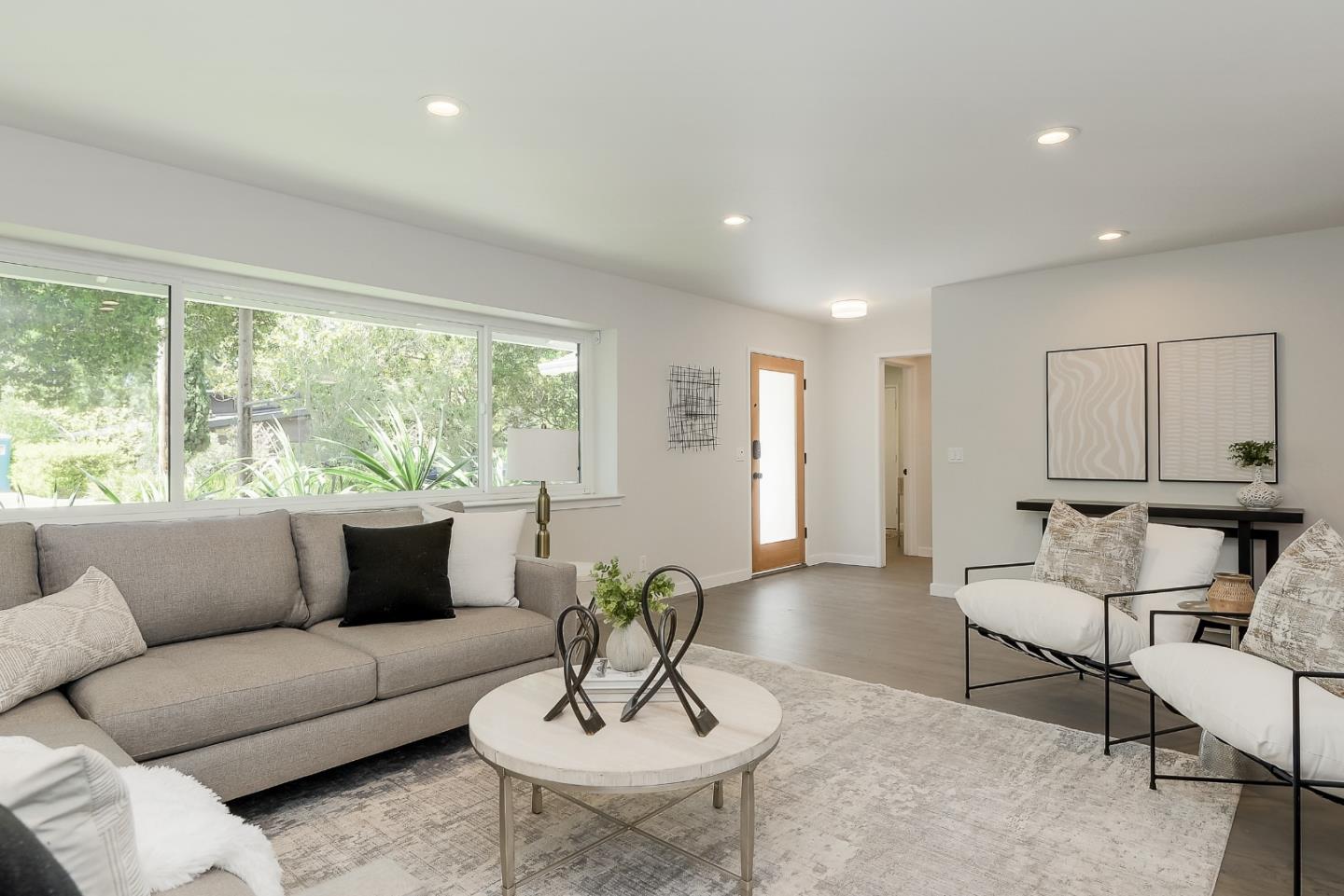 Detail Gallery Image 5 of 23 For 555 University Ave, Los Altos,  CA 94022 - 3 Beds | 2 Baths