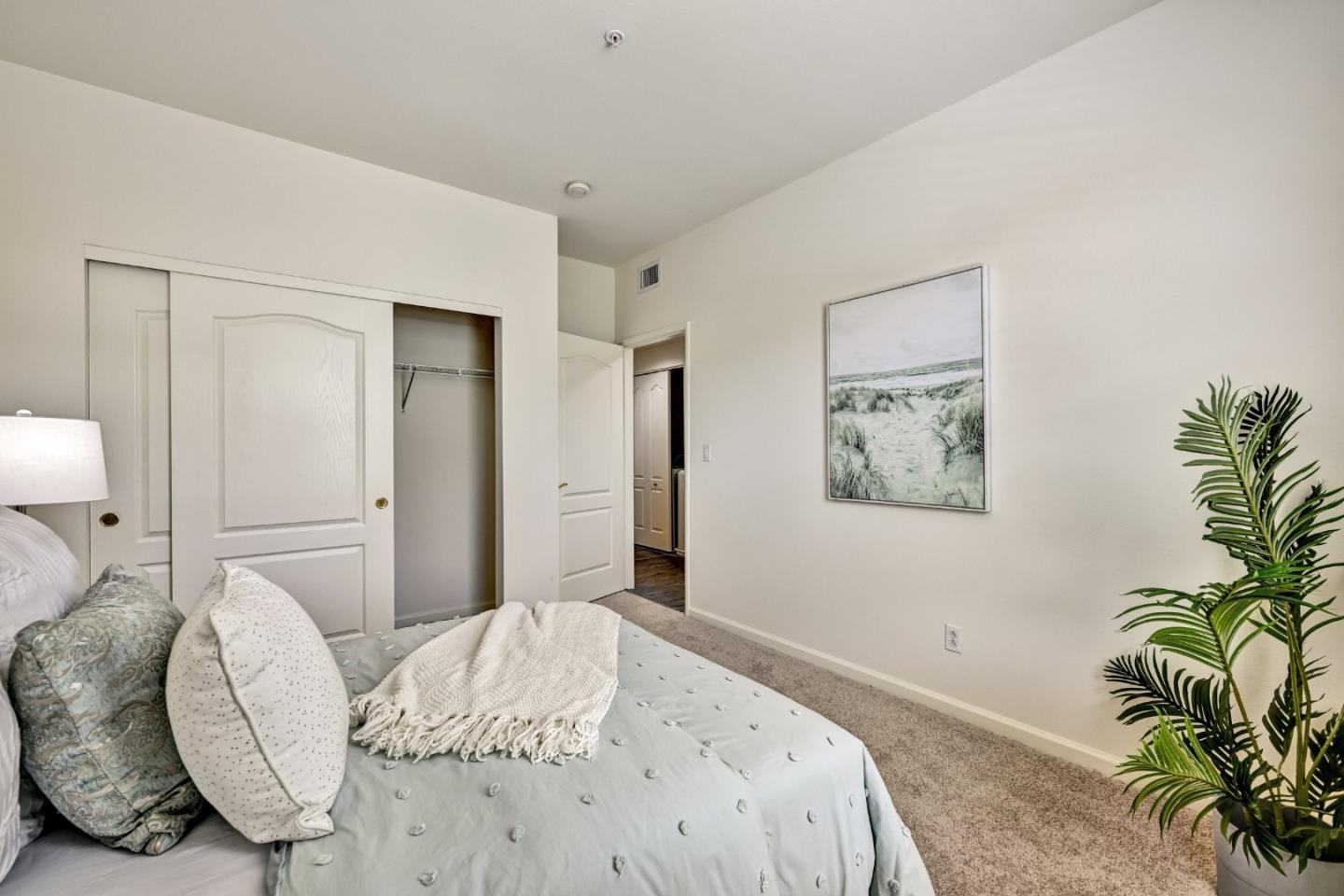 Detail Gallery Image 15 of 24 For 860 Meridian Bay Ln #343,  Foster City,  CA 94404 - 3 Beds | 2 Baths
